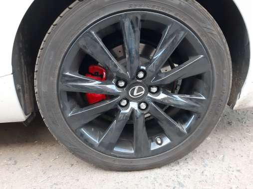 Покраска суппортов и колесных дисков Lexus IS250-1