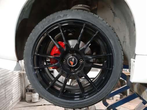Покраска суппортов и колесных дисков Peugeot 207-1