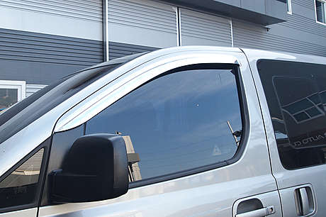 Ветровики на стекла хромированные комплект 2шт. Autoclover B481 для Hyundai Grand Strarex Urban 2018-2021