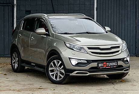 Решетка радиатора var №1 KIA Sportage 2010-2016