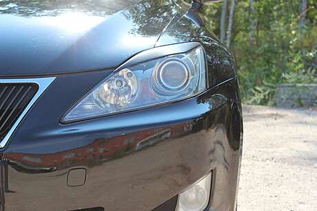 Накладки на передние фары (Реснички) Lexus IS 2005-2010