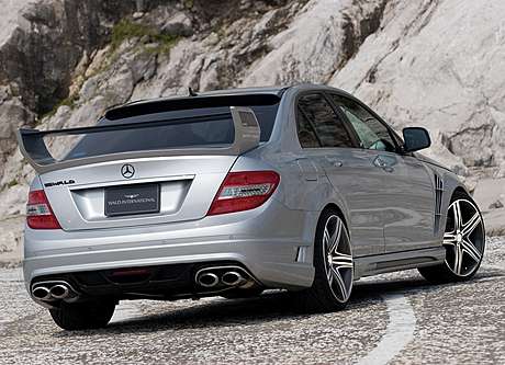 Бампер задний WALD Black Bison для седана Mercedes C-class (W204) (до 03.2011 г.в.) 