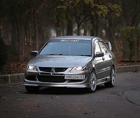 Передний бампер MV-Tuning Mitsubishi Lancer 9 IX в стиль EVO 2003-2009