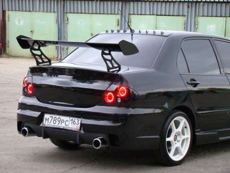 Задняя модульная оптика MV-Tuning Mitsubishi Lancer IX (корпуса) треб. комплектующие фирмы Hella (2004-2007)