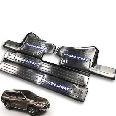 Накладки на пластиковые внутренние пороги с подсветкой для Mitsubishi Pajero Montero Sport 2016-2021