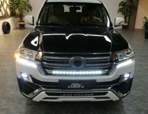 Решетка радиатора с подсветкой для Toyota Land Cruiser 200 2015-