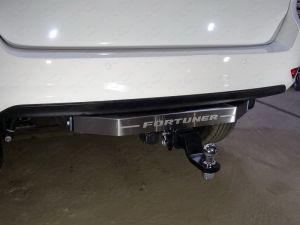 Фаркоп (оцинкованный, крюк Е надпись Fortuner) код TCU00097 для TOYOTA FORTUNER 2017-
