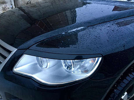 Реснички на фары под покраску для Volkswagen Touareg 2008-2010
