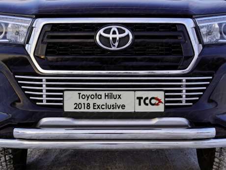 Решётка радиатора нижняя 12 мм TOYHILUXEXC18-03 для TOYOTA HILUX EXCLUSIVE 2018-