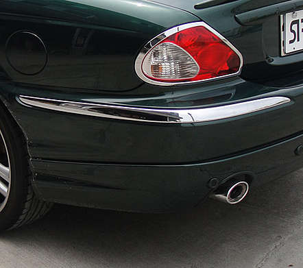 Молдинг на задний бампер хромированный левый IDFR 1-JR801-07C для Jaguar X-Type 2001-2008
