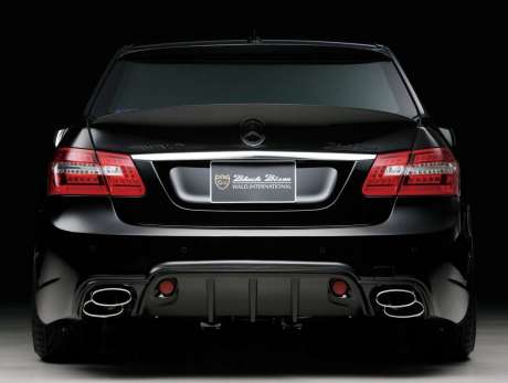 Задний бампер (с отражателями) WALD Black Bison для Mercedes W212 E-class Седан 2009-2012