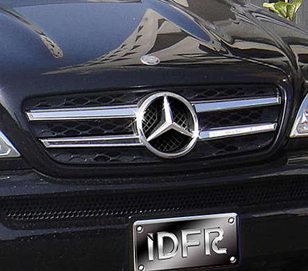 Решетка радиатора хромированная IDFR 1-MB400-10CB для Mercedes-Benz W163 ML-Class 1998-2005