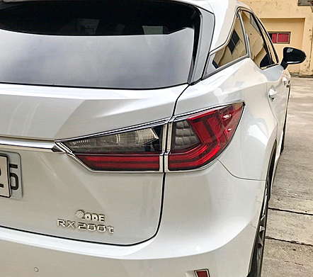 Накладки на задние фонари хромированные IDFR 1-LS604-02C для Lexus RX 2016-2019